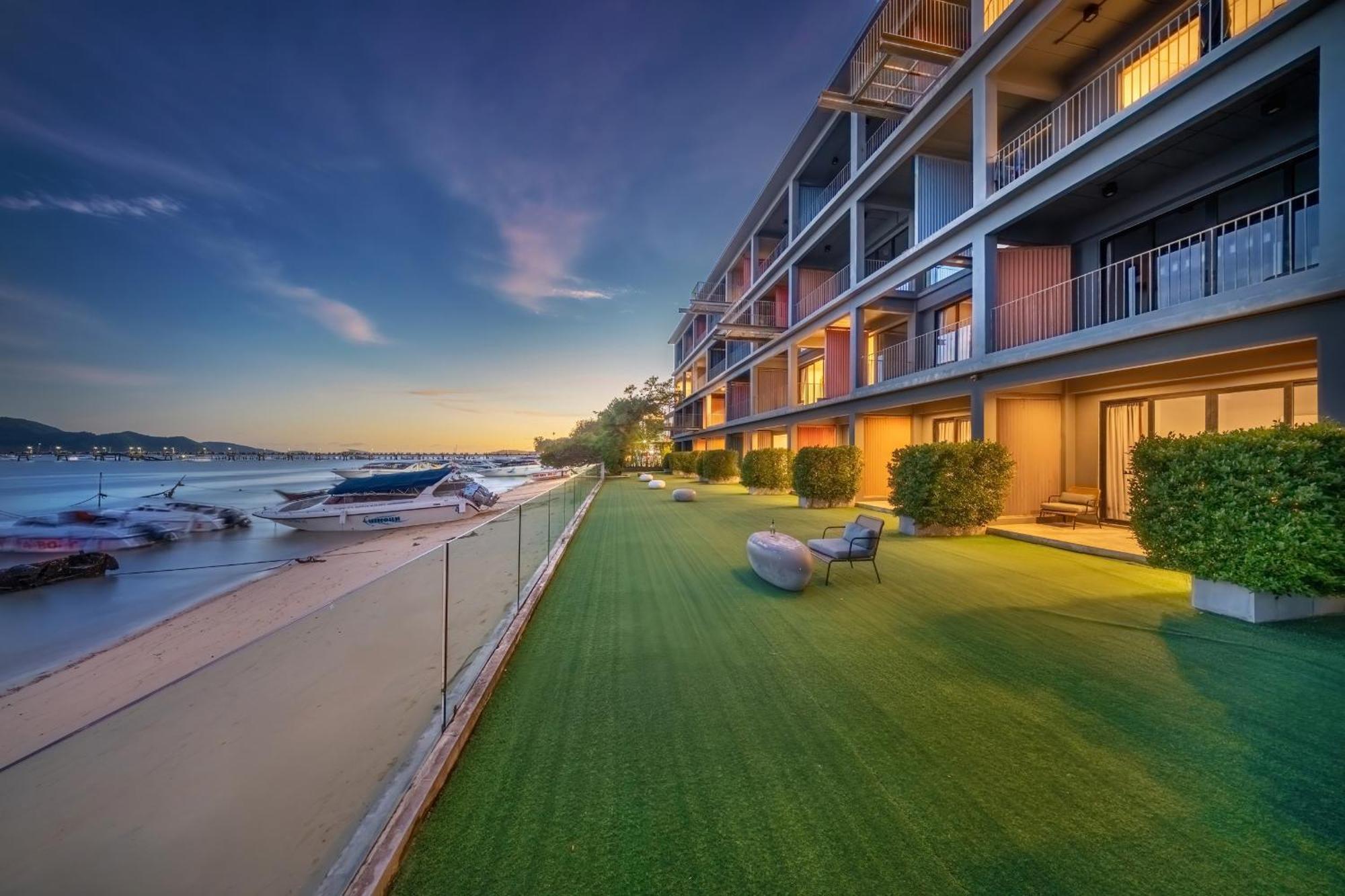 Shin Arch39 Phuket Beach Front - Sha Plus Chalong Exterior foto