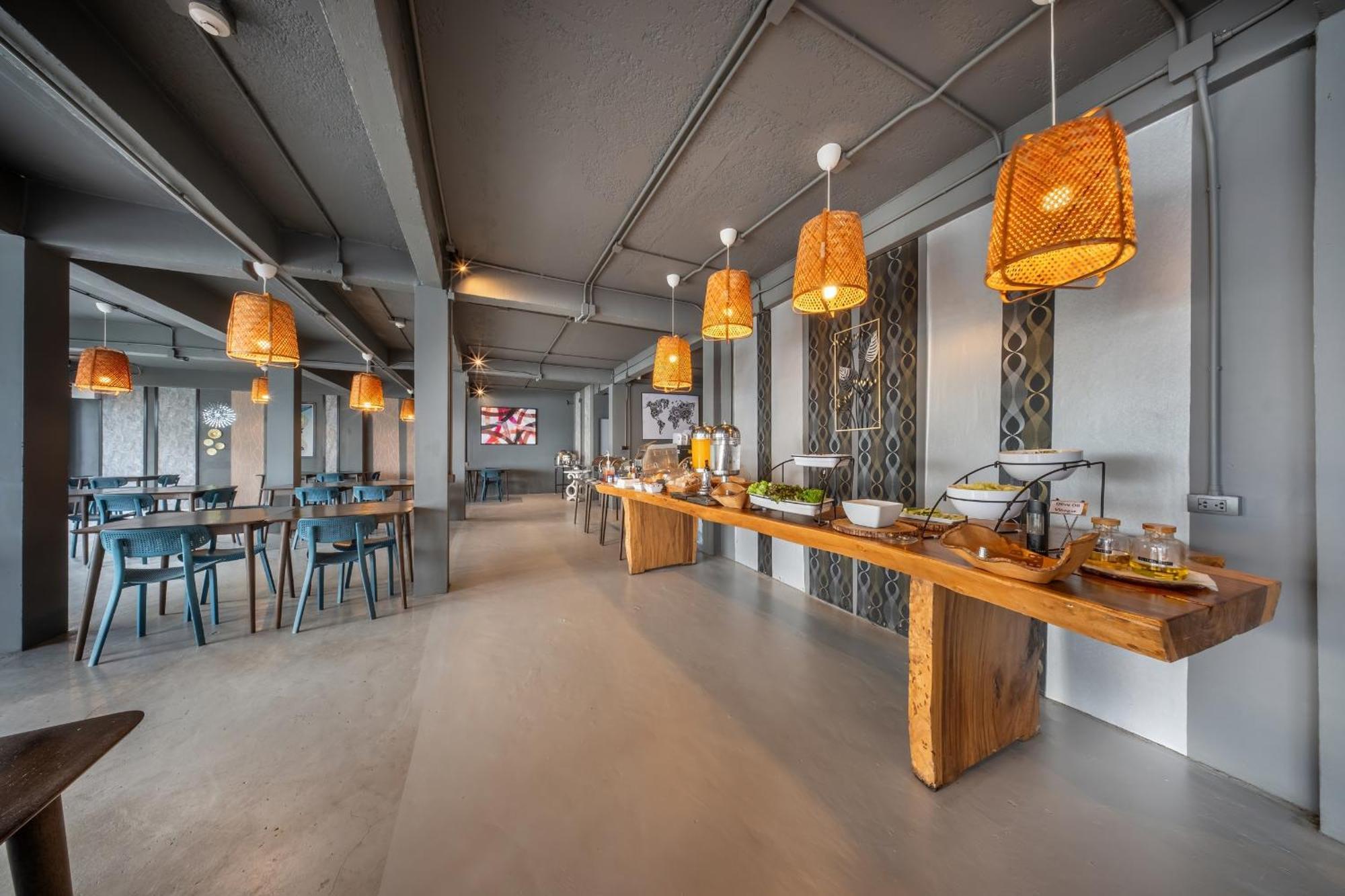 Shin Arch39 Phuket Beach Front - Sha Plus Chalong Exterior foto