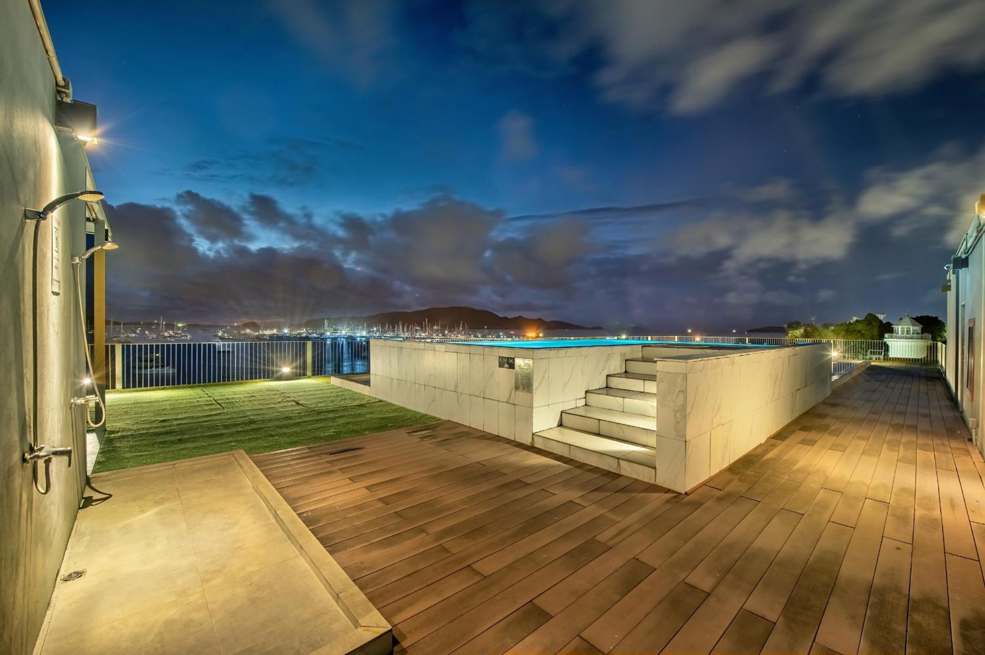 Shin Arch39 Phuket Beach Front - Sha Plus Chalong Exterior foto