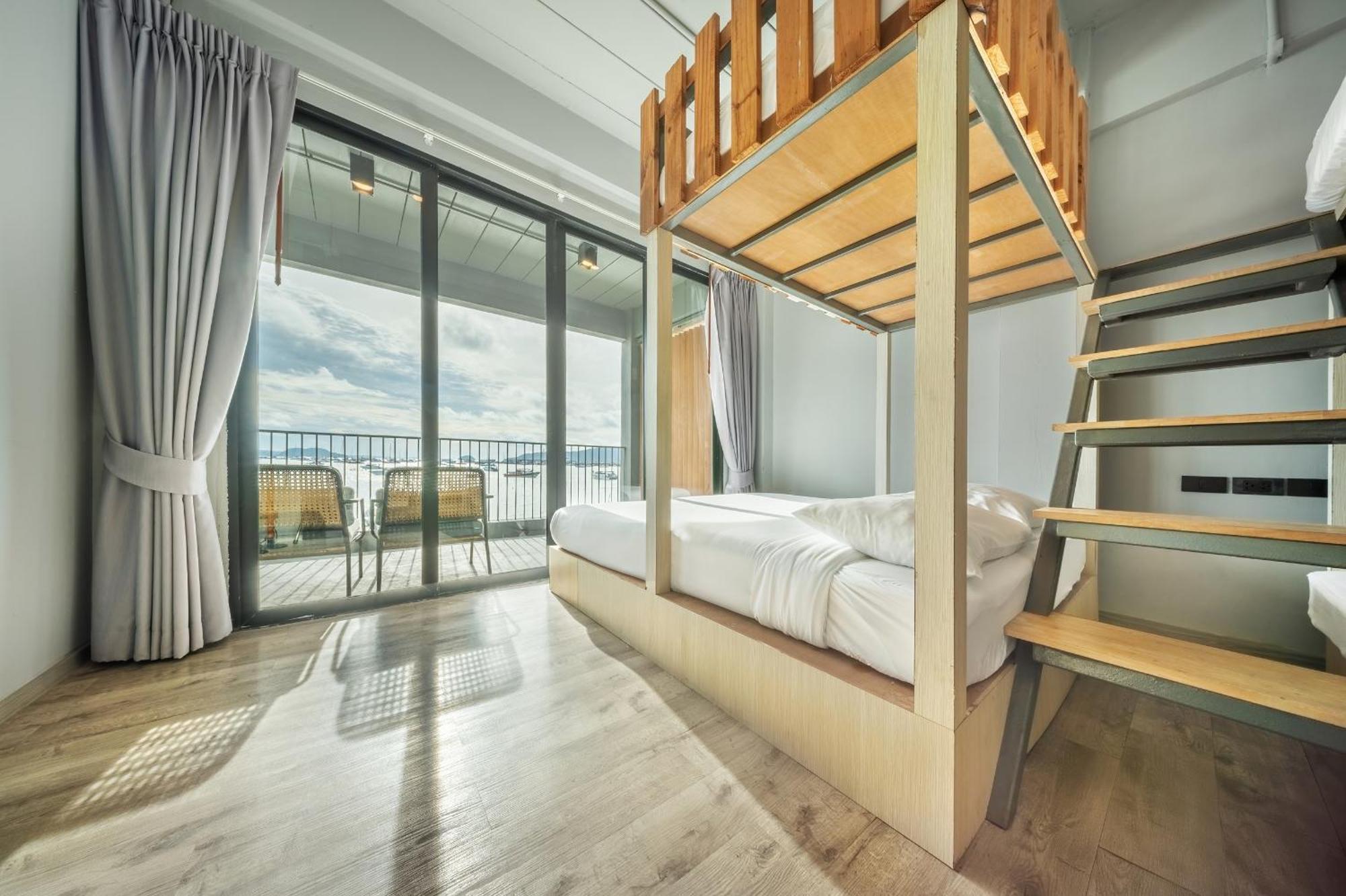 Shin Arch39 Phuket Beach Front - Sha Plus Chalong Exterior foto