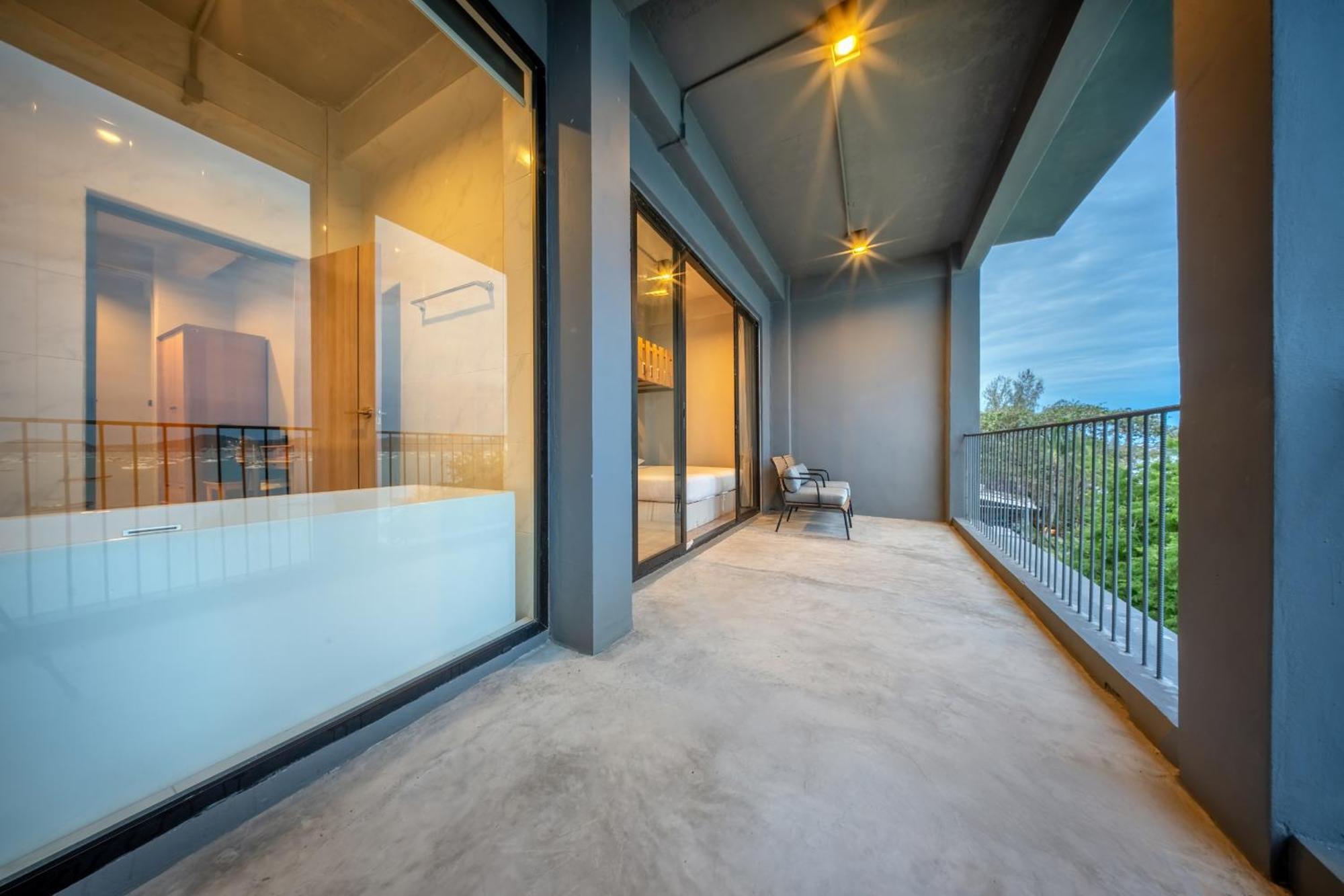 Shin Arch39 Phuket Beach Front - Sha Plus Chalong Exterior foto