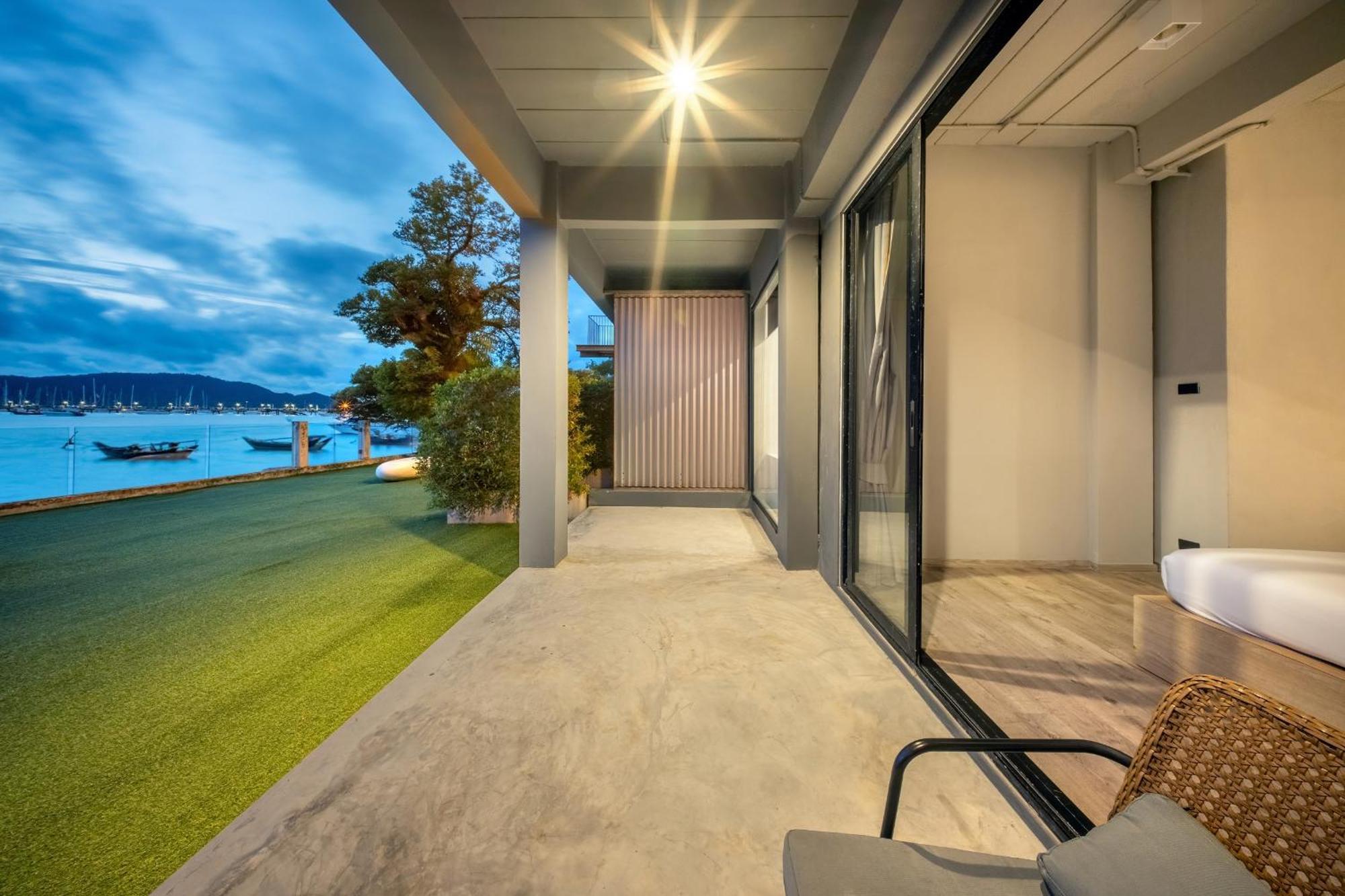 Shin Arch39 Phuket Beach Front - Sha Plus Chalong Exterior foto