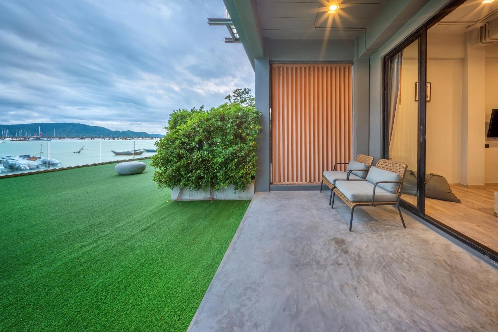 Shin Arch39 Phuket Beach Front - Sha Plus Chalong Exterior foto