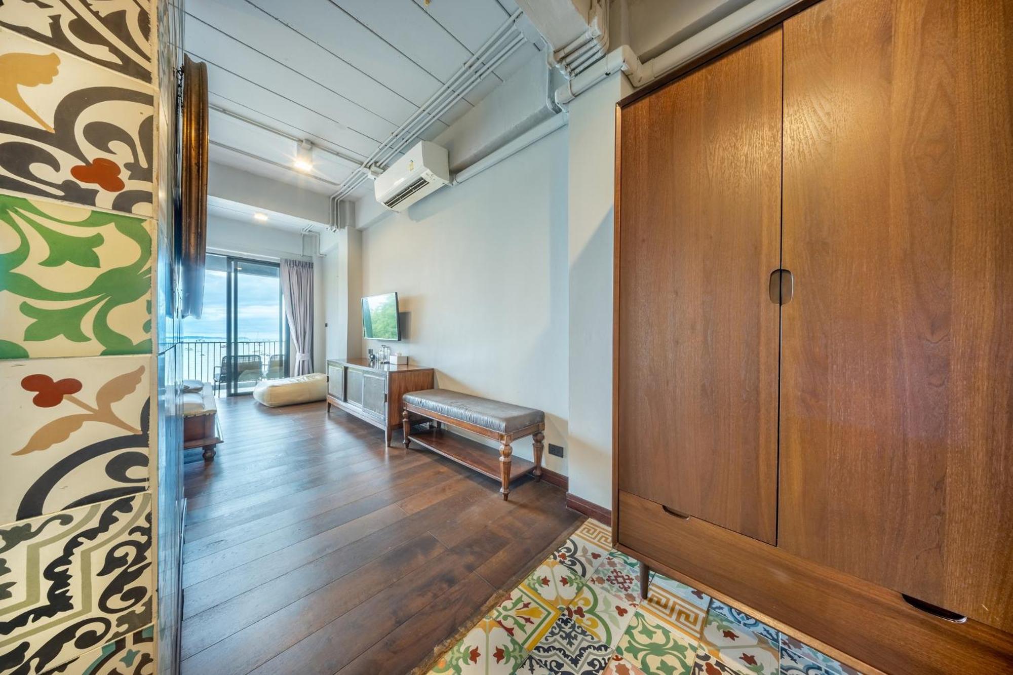 Shin Arch39 Phuket Beach Front - Sha Plus Chalong Exterior foto