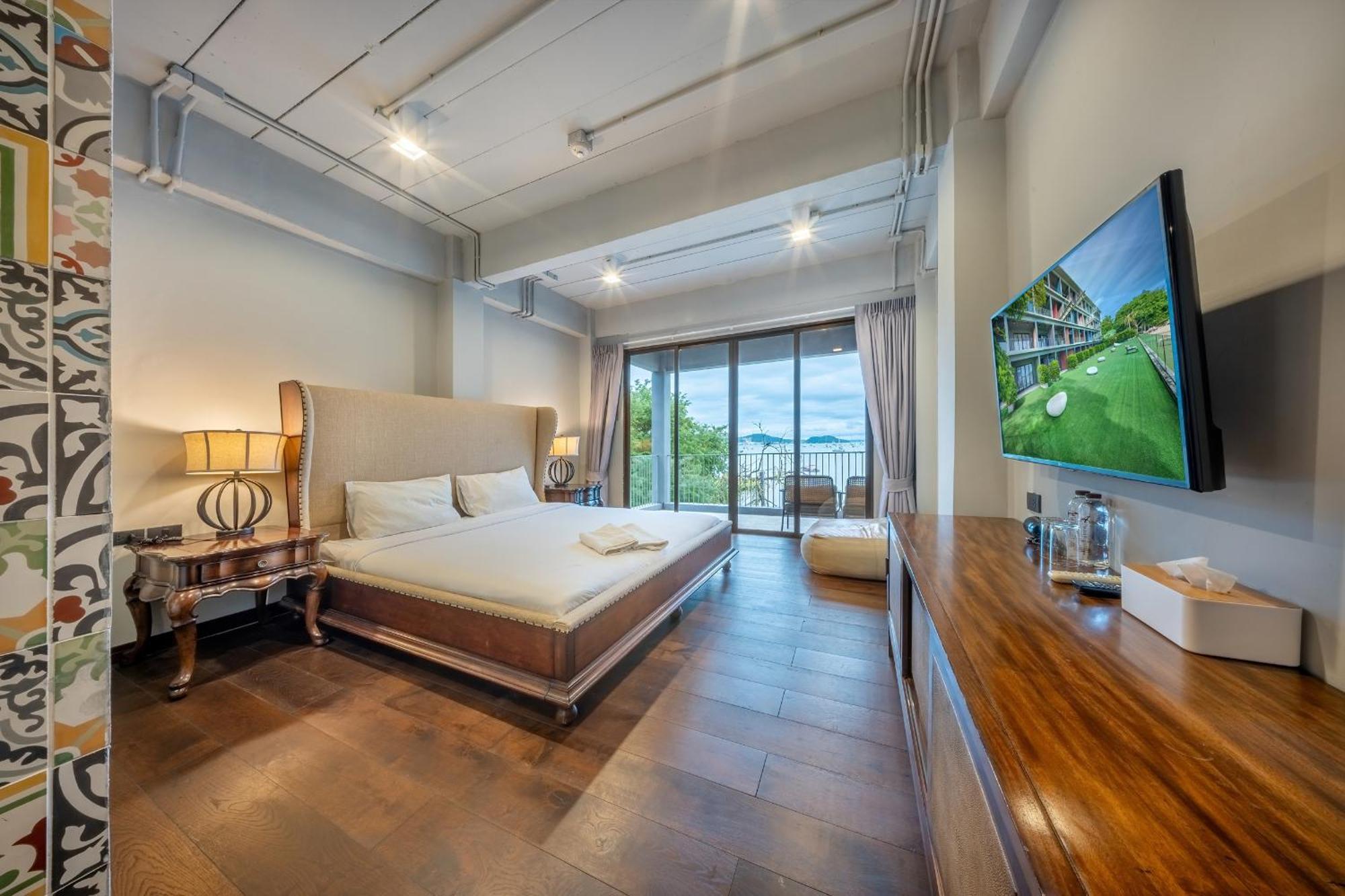 Shin Arch39 Phuket Beach Front - Sha Plus Chalong Exterior foto